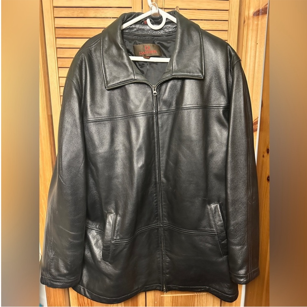 Danier Black Lightweight warm Jacket Timeless Style